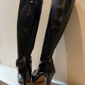 Frances Serto black boot